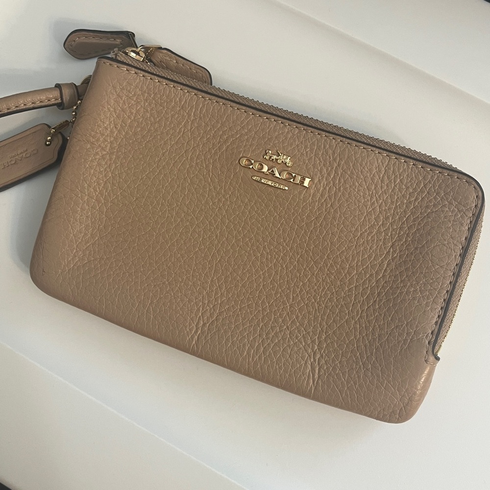 Coach coin purse wristlet wallet cream tan - Picture 1 of 8